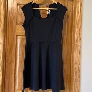 Charming Charlie’s little black womens dress size large (#34)